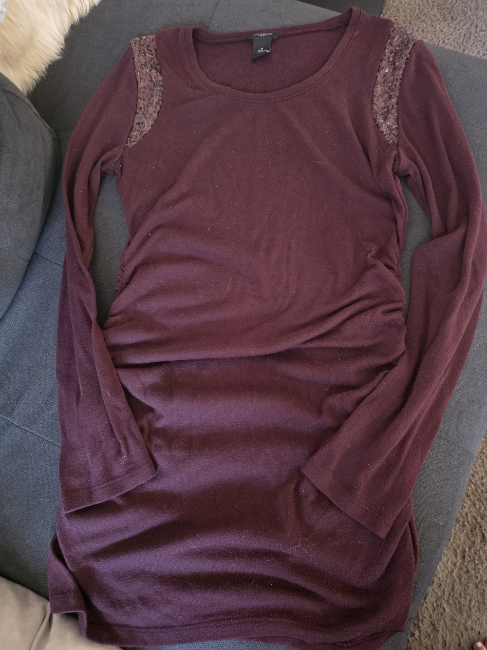 Ann Taylor Sequin-Shoulder Long Sleeve Tunic in Burgundy Med